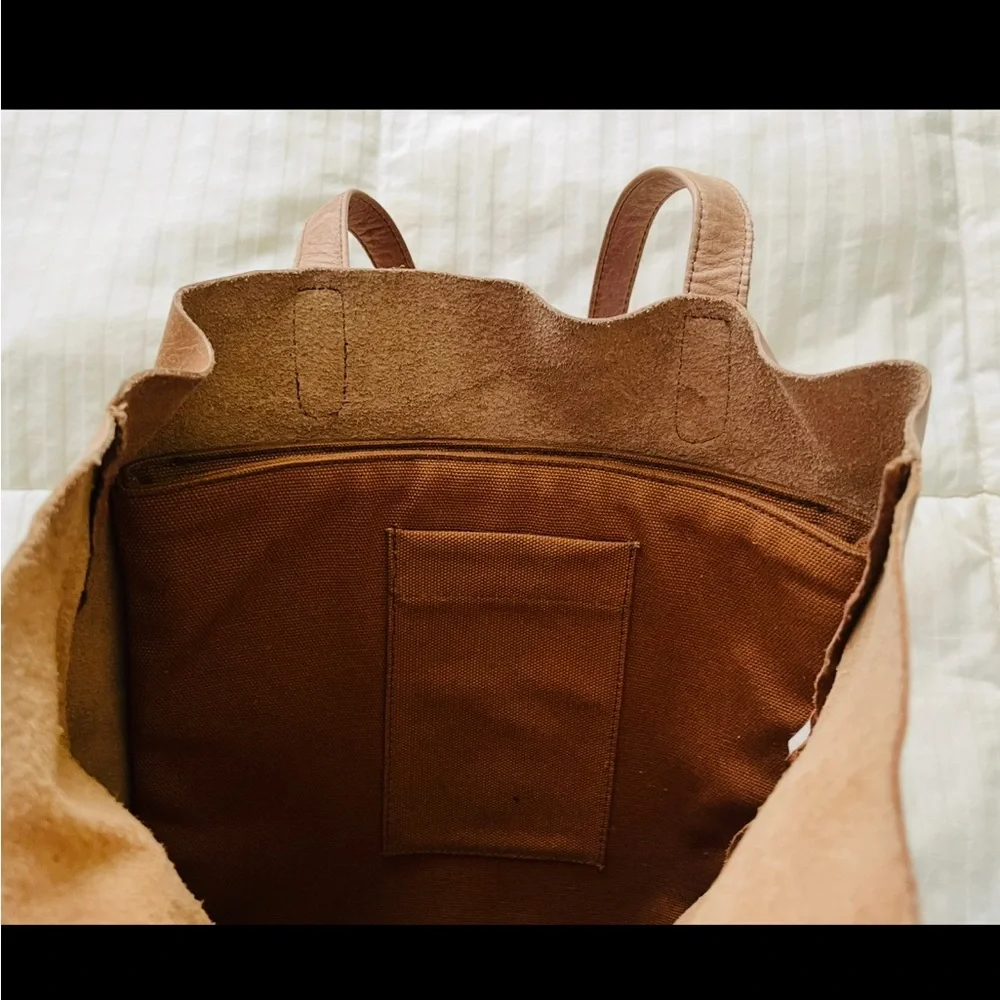 Baggu Brown Leather Tote Bag with Laptop Sleeve Protector - Picture 4 of 5